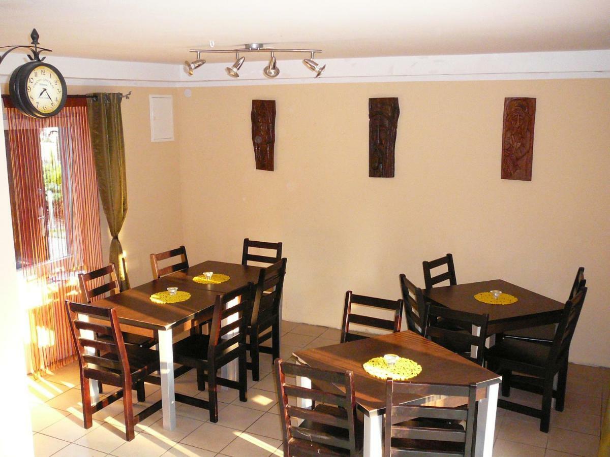 Wolna Chata U Rybaka Homestay *